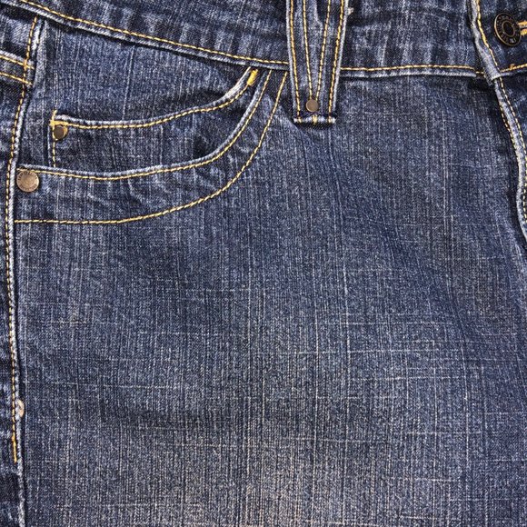 Levis Jeans Womens 12 Stretch Flap Pockets Medium Wash Blue Denim Mid Rise - Picture 7 of 12